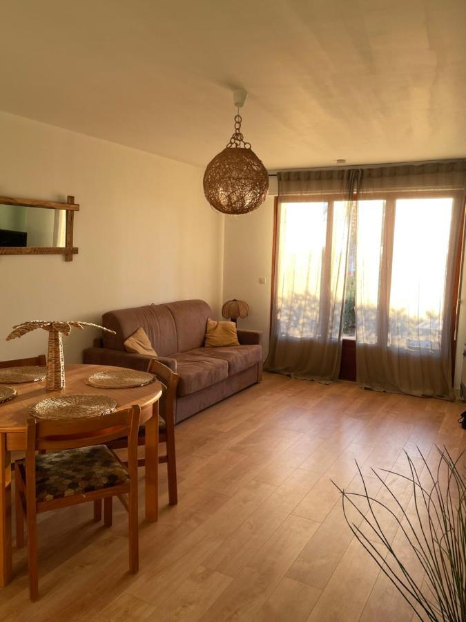 "Les Palmiers" Studio Spacieux Vue Mer Terrasse & Parking Saint-Cyr-sur-Mer Esterno foto