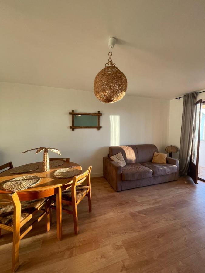 "Les Palmiers" Studio Spacieux Vue Mer Terrasse & Parking Saint-Cyr-sur-Mer Esterno foto